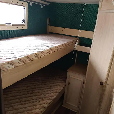 Helsinki's Caravan Adventureヅ * Helsínquia